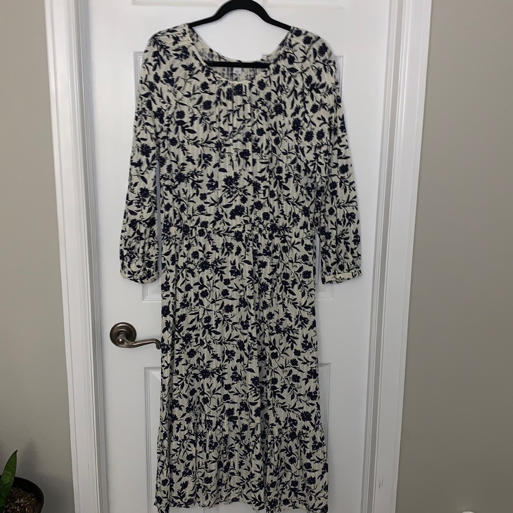 Blue floral navy/cream dress- large